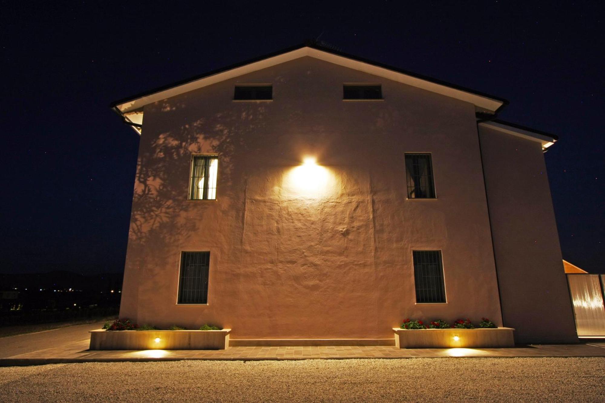 Villa La Collina Del Girasole Montecastrilli Exterior foto